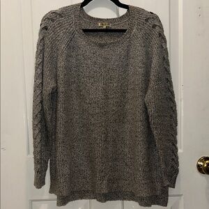 Elegant Gray Knit Sweater with braided sleeves